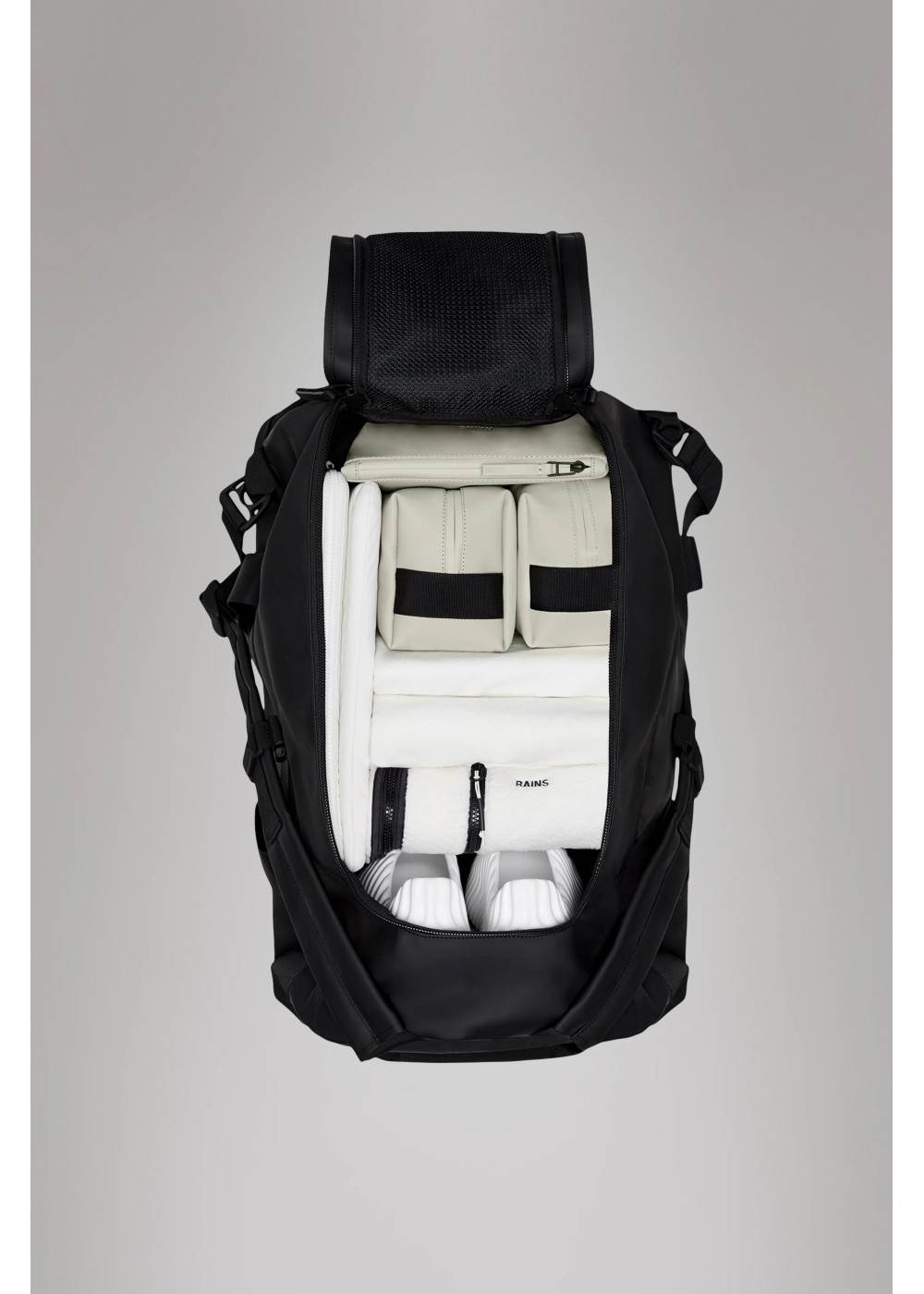 RAINS TEXEL DUFFEL BAG SMALL W3 RAINS  13480 chez Graphiti Concept Store Dieppe