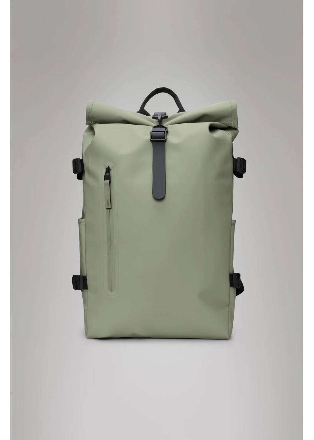 RAINS ROLLTOP RUCKSACK LARGE W3 RAINS 14590 chez Graphiti Concept Store Dieppe RAINS ROLLTOP RUCKSACK LARGE W3 RAINS 14590 chez Graphiti Concept Store Dieppe