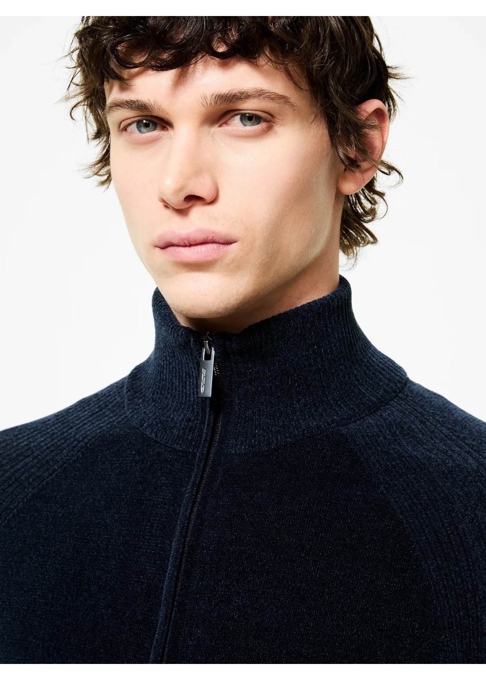 RRD VELVET FULL ZIP KNIT RRD  W25134 chez Graphiti Concept Store Dieppe